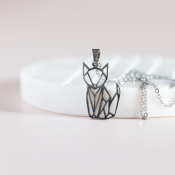 🔹️Sale🔹️2/$30 - Geometric Cat Necklace - Only 1 left! - Picture 2 of 8